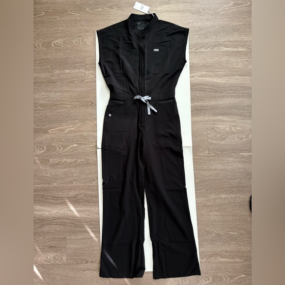 Figs Rafaela Cargo Wide Leg ScrubJumpsuit™ // Size Small - Picture 3 of 5